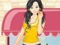 Gioco Beautiful young woman shopping